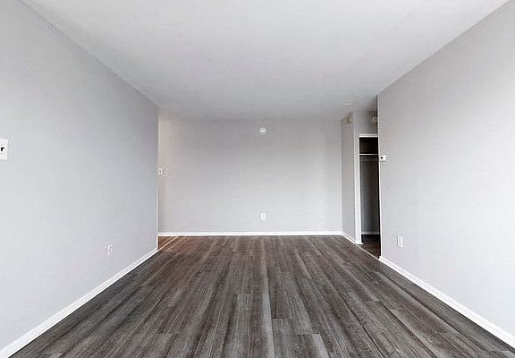 3rd image of 1411 72nd Ave APT B301