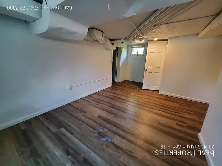 20 N Summit St #1E — Photo 32