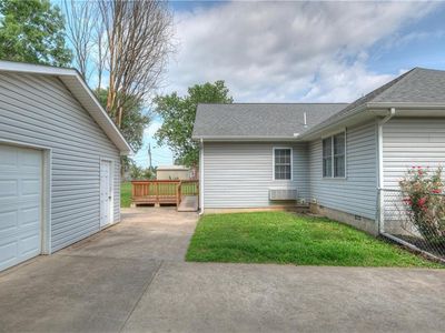 1206 E 18th St, Lamar, MO, 64759