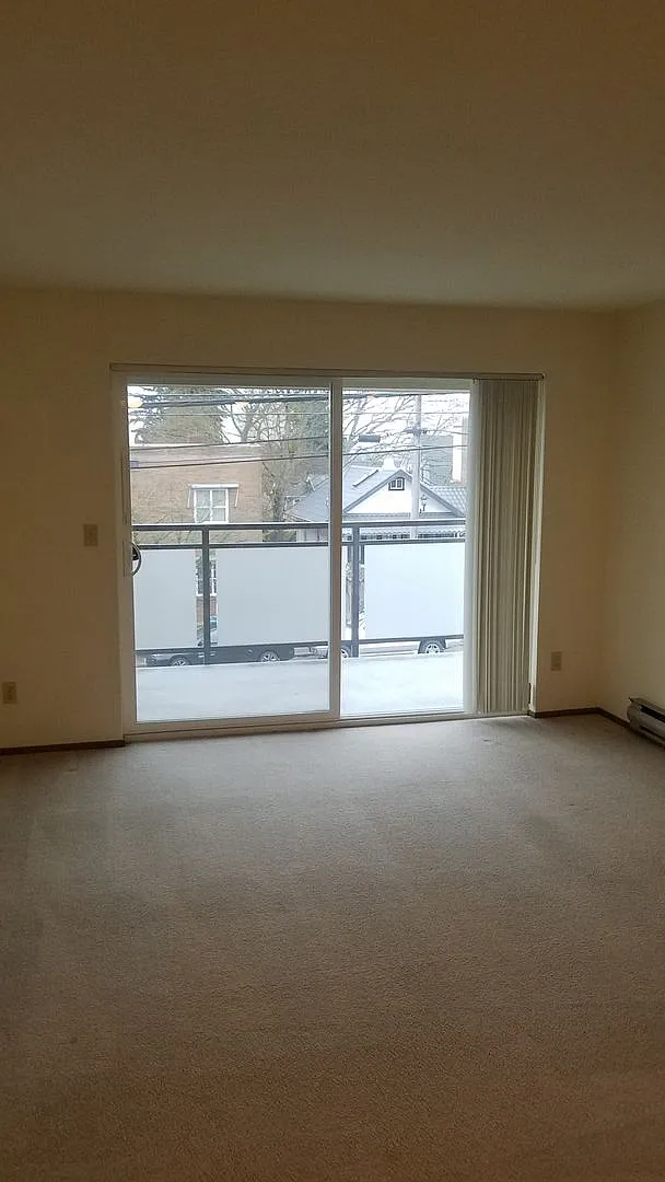 6215 Phinney Ave. N — Photo 2