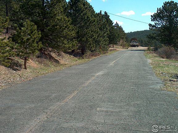 4th image of 12 Clarabell Ln