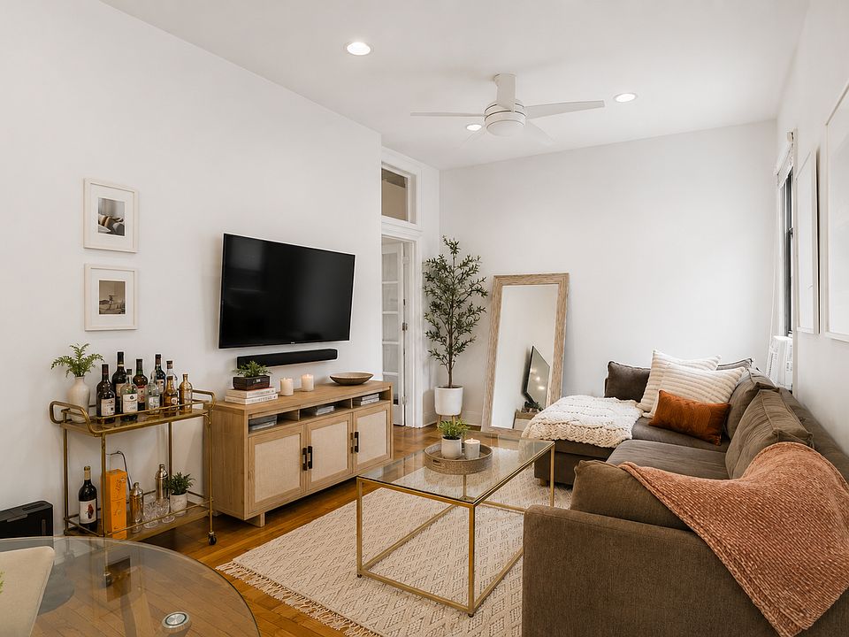1st image of 320 E 86th St APT 5D