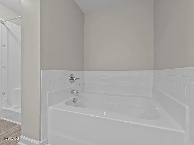 413 Wind Sail Ct — Photo 18