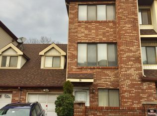 38 Venus Ln, Staten Island, NY 10314