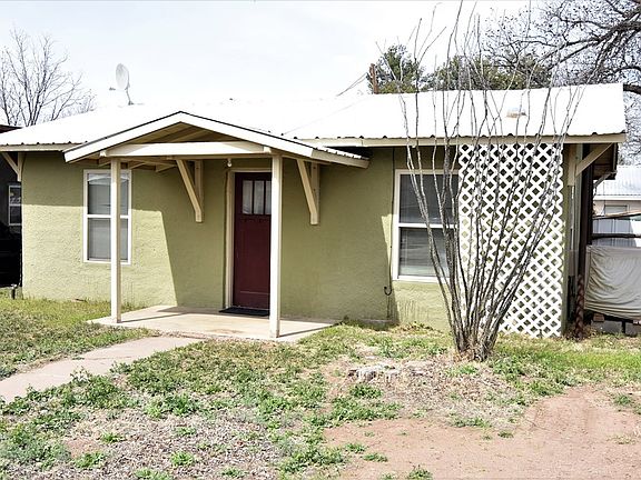 3rd image of 609 E Avenue E