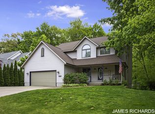 16226 Terrace Rd, Spring Lake, MI 49456