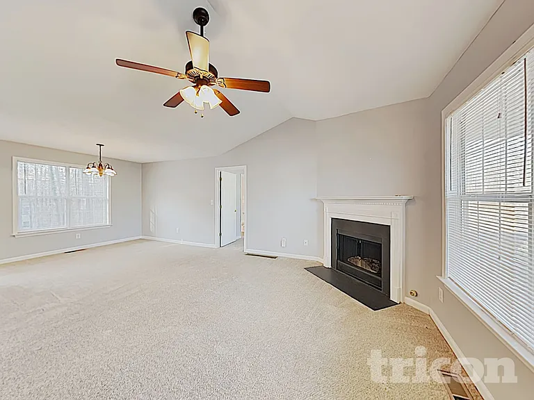 87 Princeton Dr — Photo 6
