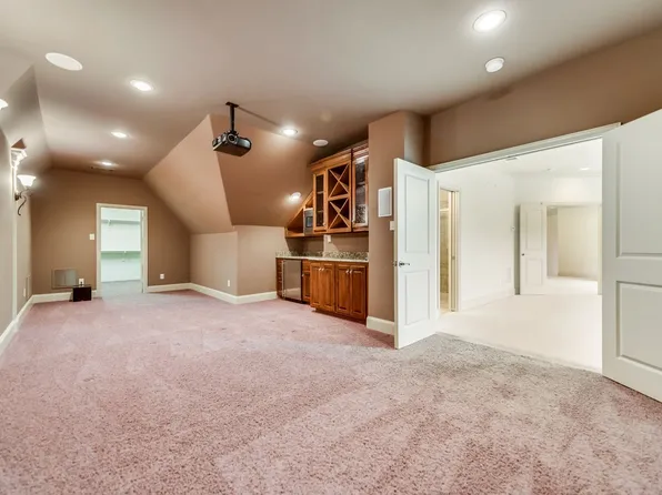 30 Kingsbury Trl, Heath, TX 75032