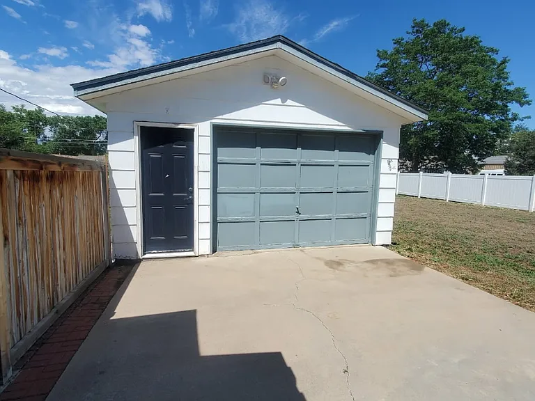 324 Chestnut St — Photo 5