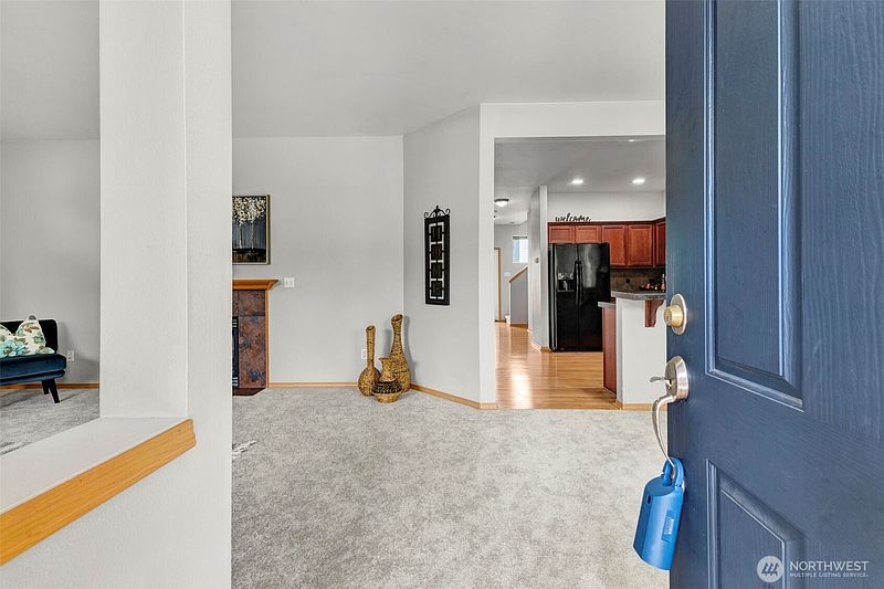 4th image of 6219 Park St E