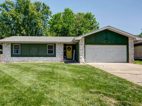 3636 S Walnut Hill Drive, Springfield, MO 65807