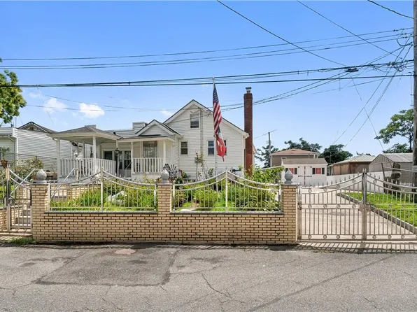 920 Harding Park, Bronx, NY 10473