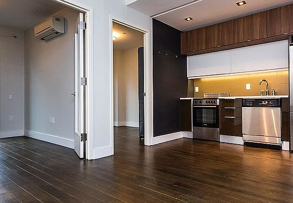 4th image of 167 Graham Ave APT 3N