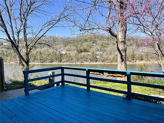 3rd image of 5 Blue Water Cir