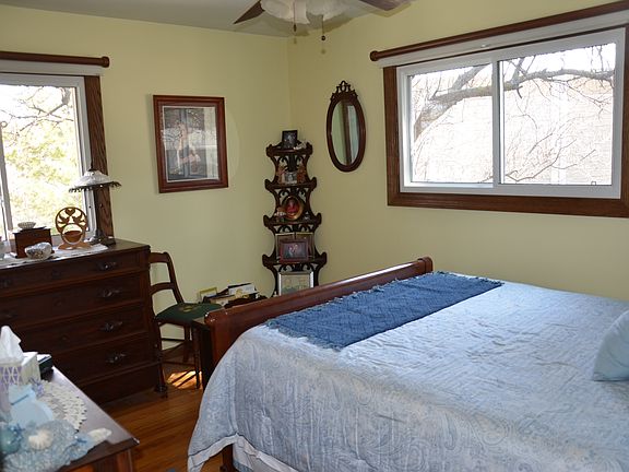 5th image of 1700 W Clayton Crest Ave