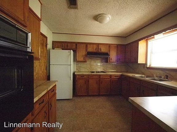 5th image of 1001 Craig St