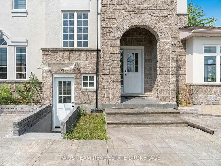 2 Vanessa Dr — Photo 5