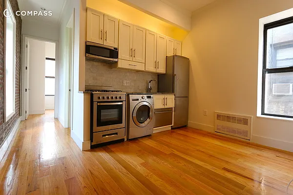 Rented by Compass | media 25