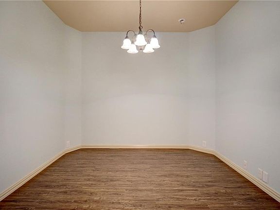 5th image of 5717 Brookside Dr