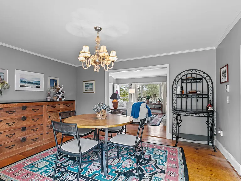 46 Chastellux Ave #M8 — Photo 11