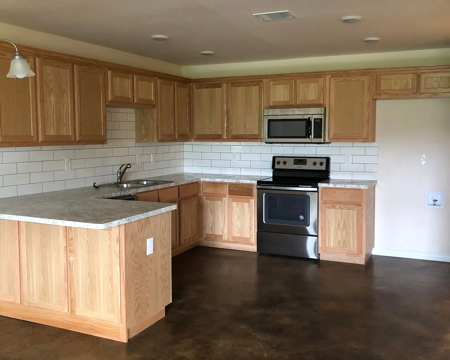 509 College St — Photo 1