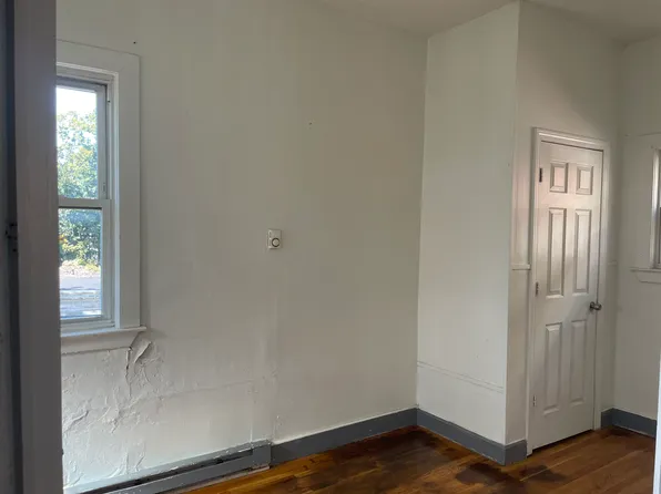286 Chestnut St APT 3, Chelsea, MA 02150