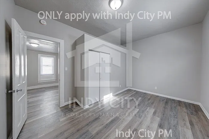 53 E Raymond St — Photo 20