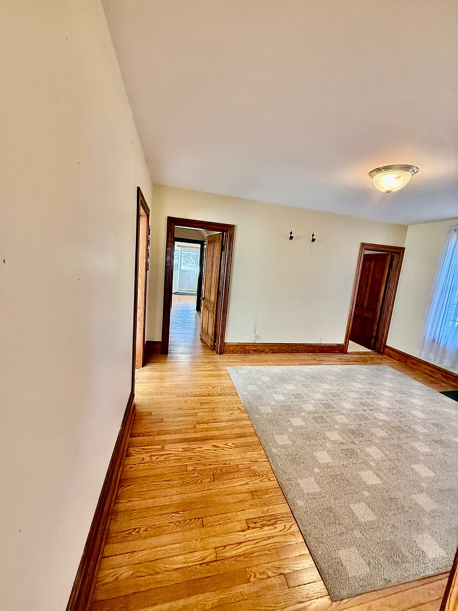 Building Photo - 1213 Glenwood Heights Rd