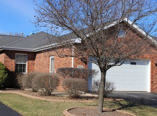 956 Keenan Ln, Beecher, IL 60401