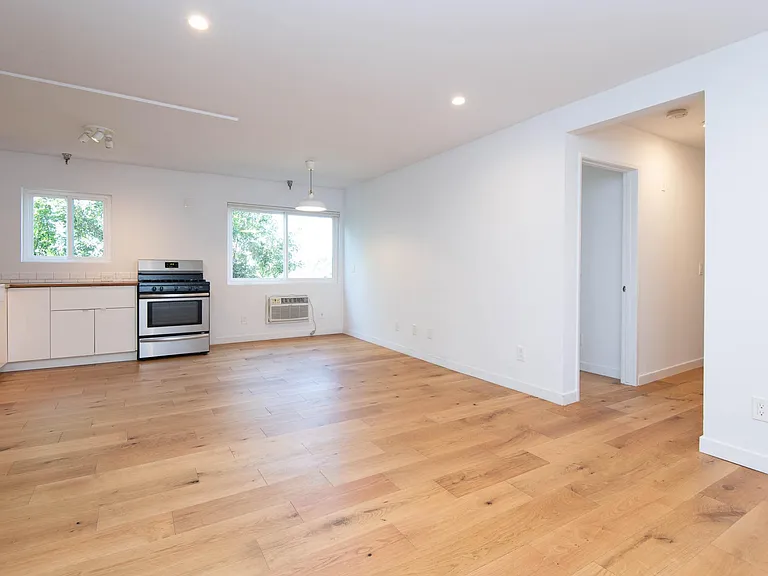 3933 Marathon St #104-B — Photo 6