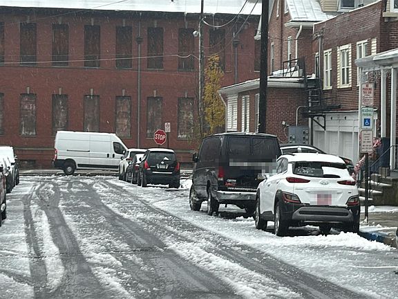 5th image of 529A Perry St