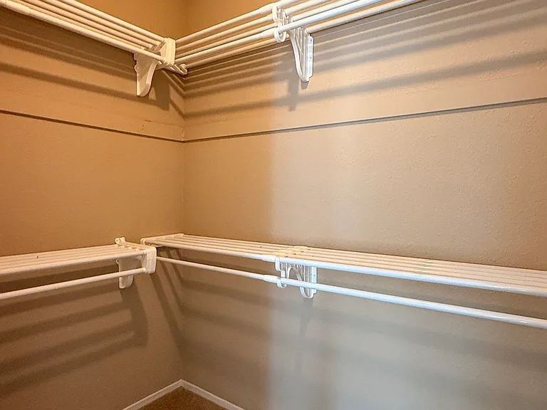 809 Laver Ct — Photo 16