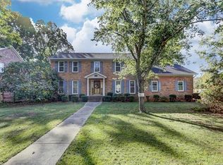 637 Pecanwood Rd, Charlotte, NC 28214