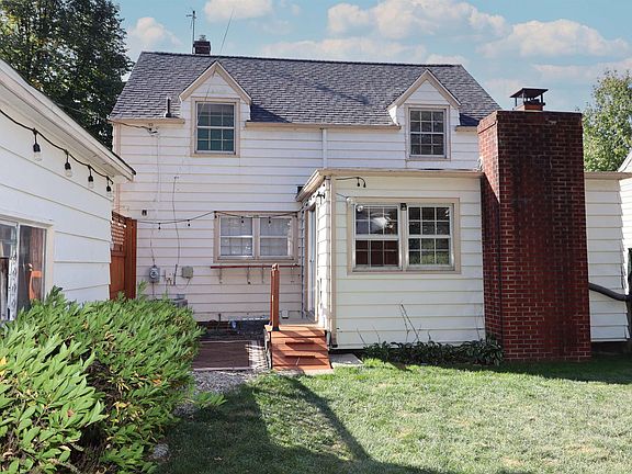 3rd image of 1429 E Monroe St
