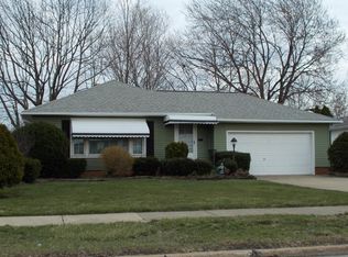 1661 Chelmsford Rd, Mayfield Heights, OH 44124