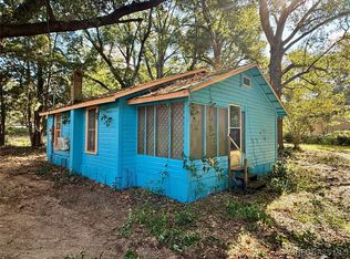 307 E Smith Ave, Geneva, AL 36340