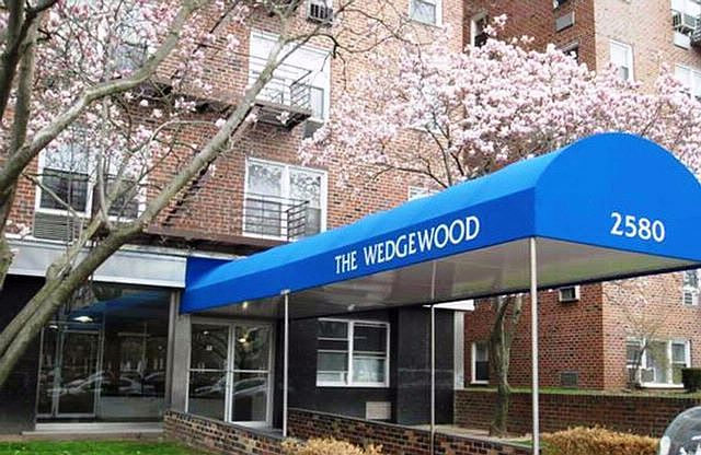 2nd image of 2580 Ocean Pkwy APT 3E