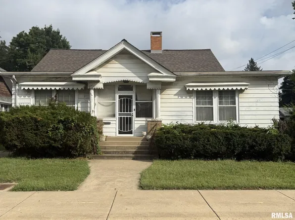 901 W Columbia Ter, Peoria, IL 61606
