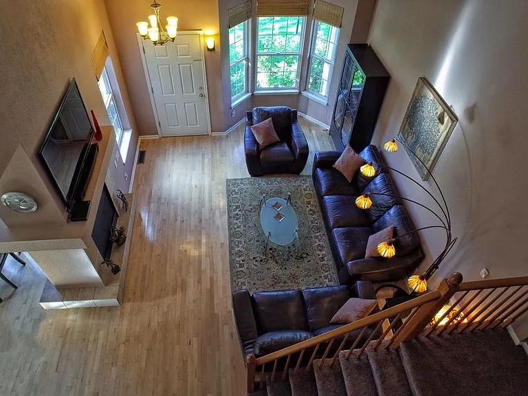 7462 E Lowry Blvd — Photo 16