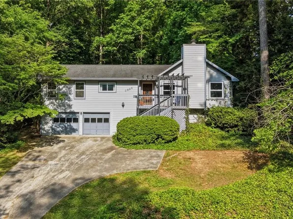 2894 McPherson Rd NE, Roswell, GA 30075