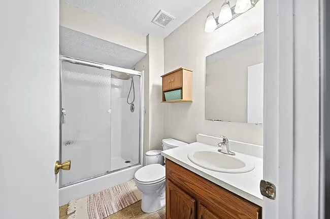 2744 Saltergate Dr — Photo 2