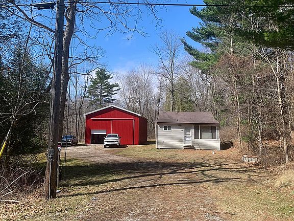 4th image of 4258 Lakeshore Rd