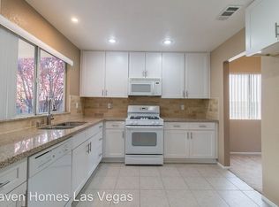 2825 Yorkshire Ave, Henderson, NV 89074