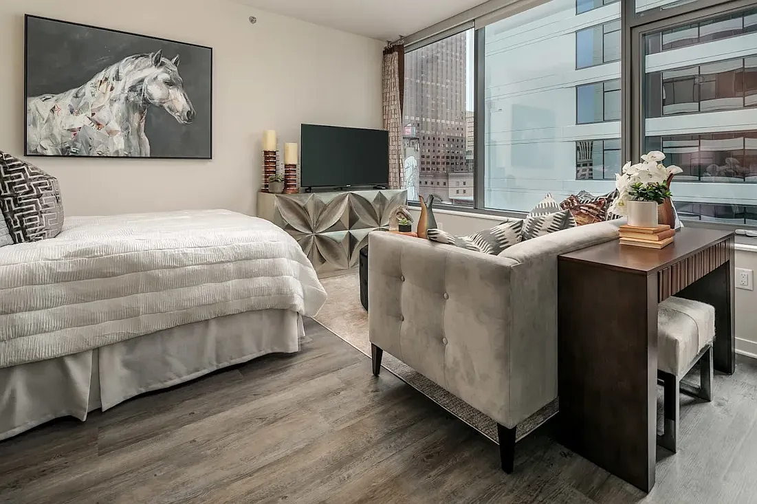 Studio, 468 sqft, $2,264 — Photo 2