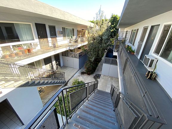 4th image of 12301 & 12307 Pacific Ave #7-09