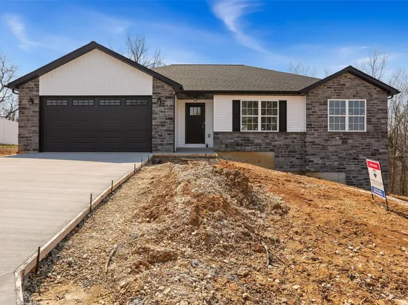 104 Ruether Ct, Washington, MO 63090