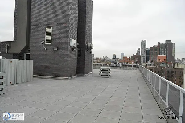 Rented by Metropolitan Property Group | media 61