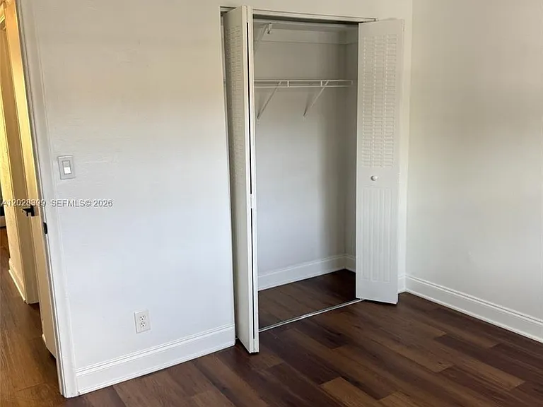 5168 NE 6th Ave #416 — Photo 10