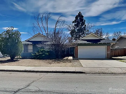 1645 Vance Way Photo 1