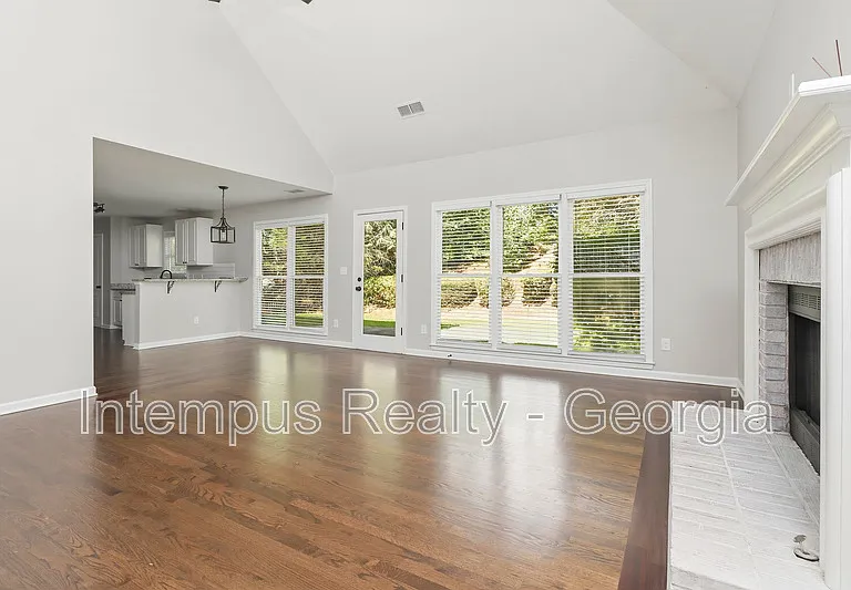 4241 Moccasin Trl — Photo 8
